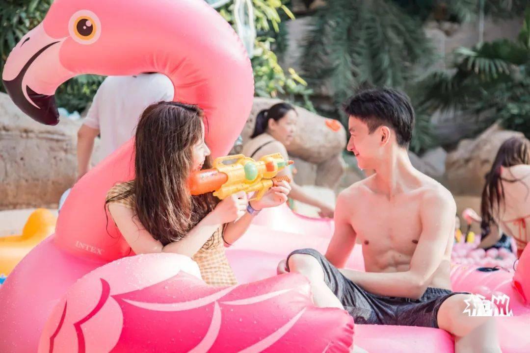 realme良心代表，二亿像素+曲面屏+100W闪充，还有1TB大内存！