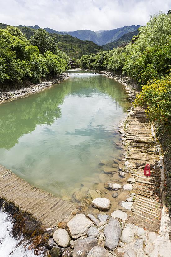 悦家生活餐厅加盟费多少？